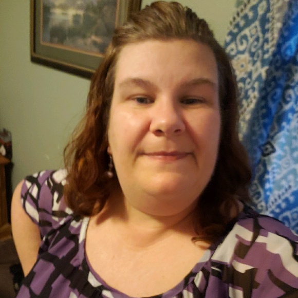 Meet your Posher, Tiffany - Picture 1 of 1